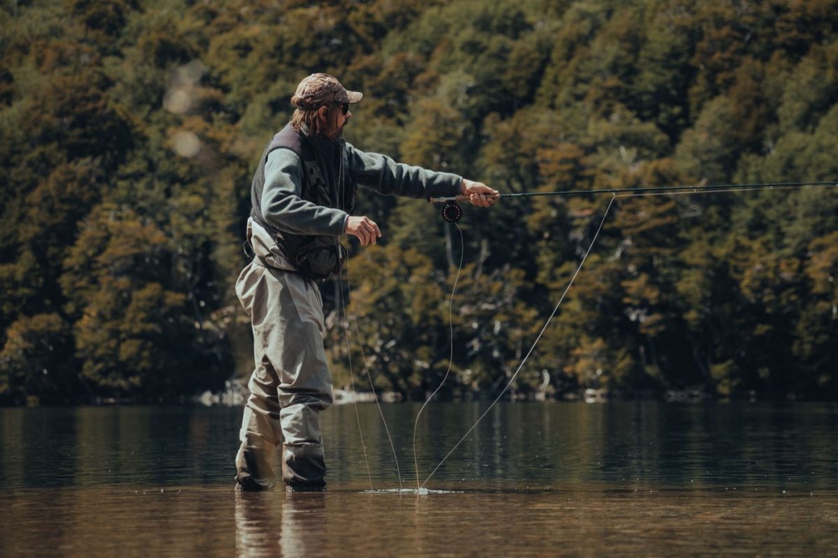 Simms ou Patagonia : choisir des waders de terrain